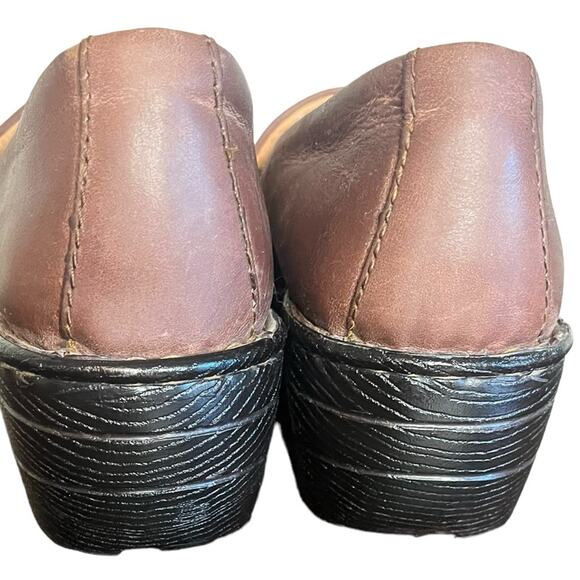 BORN Toby Duo Chocolate Leather Slip On Clogs Women’s Size 11 - Picture 8 of 10